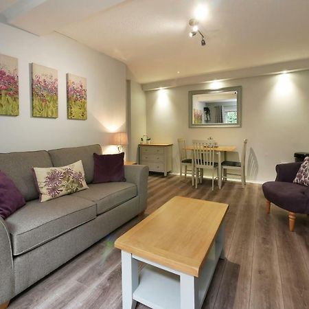 Crewe Short Lets 4 Victoria Court, Crewe Apartment ภายนอก รูปภาพ