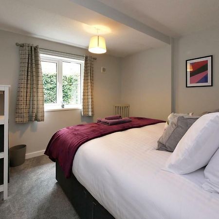 Crewe Short Lets 4 Victoria Court, Crewe Apartment ภายนอก รูปภาพ