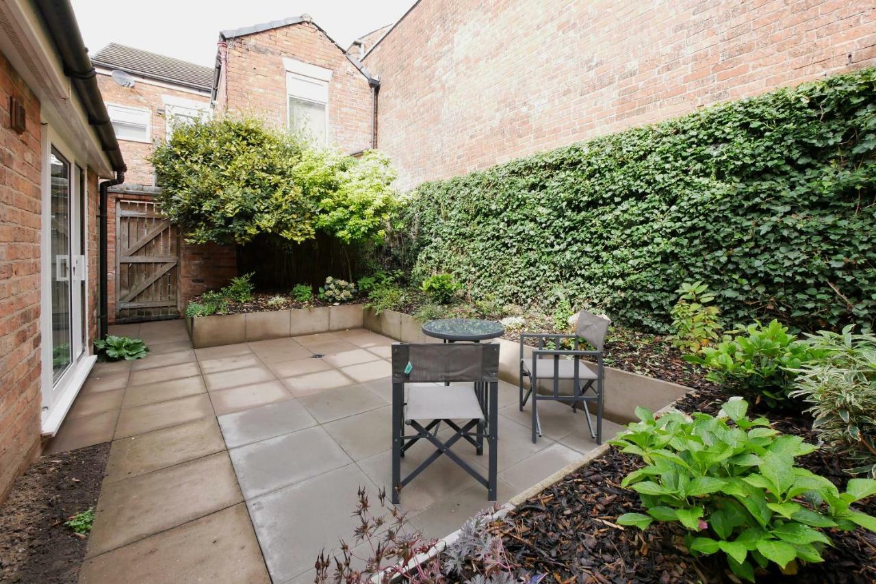 Crewe Short Lets 4 Victoria Court, Crewe Apartment ภายนอก รูปภาพ