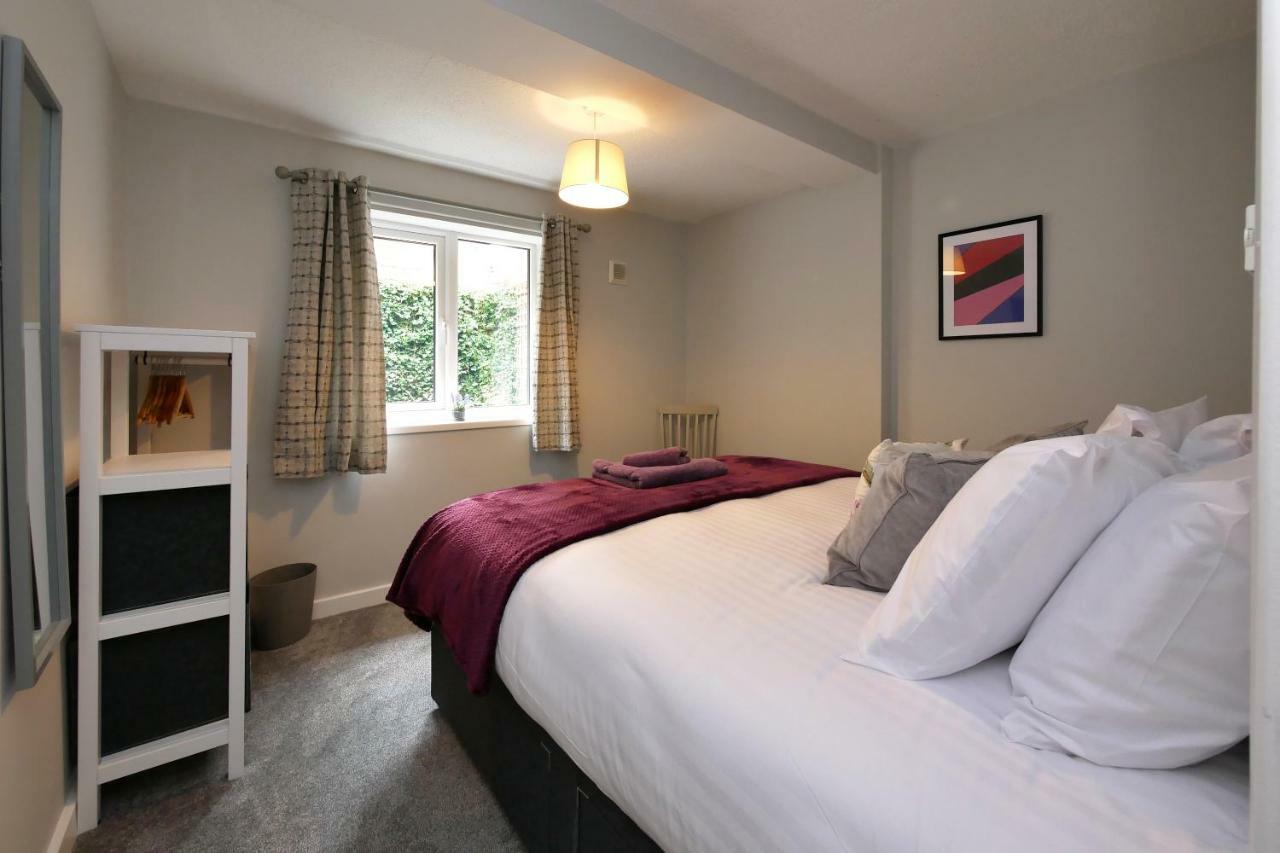 Crewe Short Lets 4 Victoria Court, Crewe Apartment ภายนอก รูปภาพ